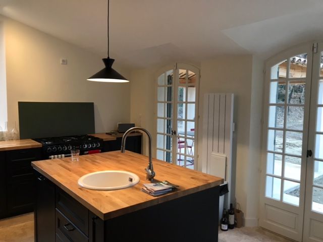 Démolition et rénovation d'une maisons à Rognes