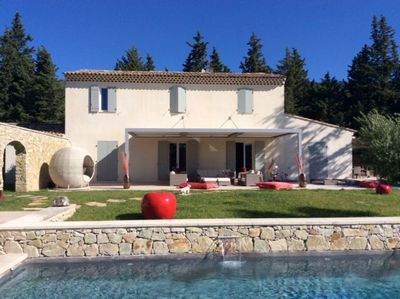 Notre zone d'activité pour ce service Entreprise de rénovation de bastide provençale traditionnelle